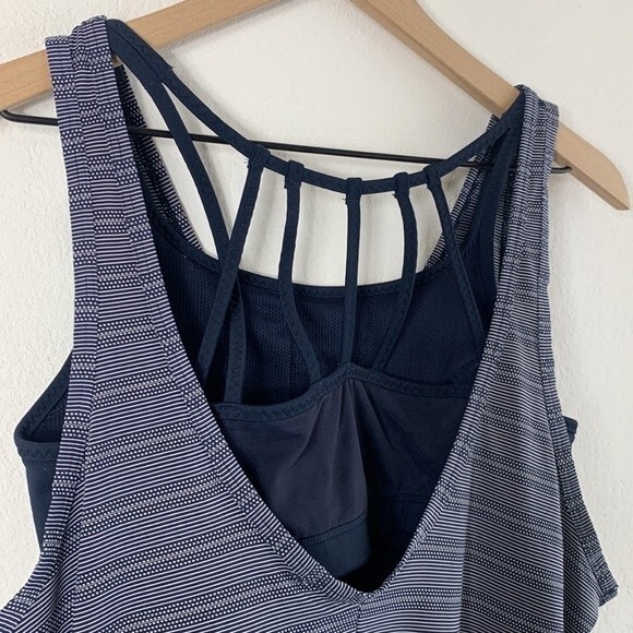 Athleta Max Out Navy Striped Side Tie Tank Top Removable Strappy Sports Bra Sz M - Picture 7 of 12